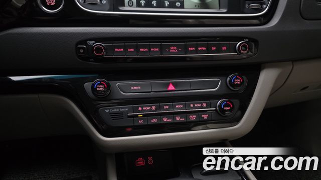 Kia Carnival 7-seater Limousine President 2017 — фото 16