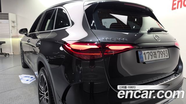 Mercedes-Benz GLC-Class (X254) GLC300 4MATIC AMG Line 2026 — фото 23