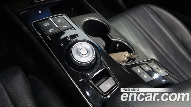 Kia K8 2.5 Gasoline 2WD Noblesse 2023 — фото 9