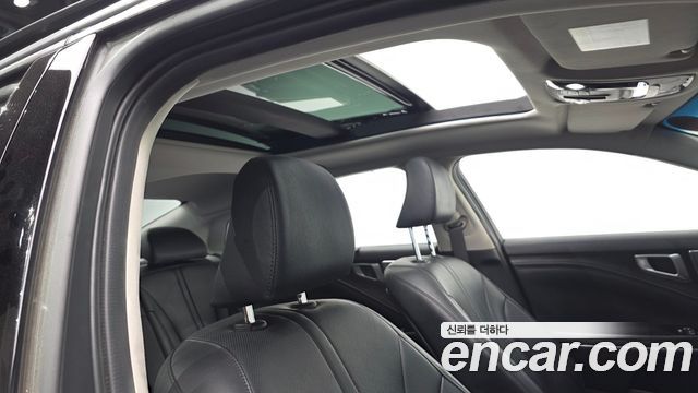 Kia K8 2.5 Gasoline 2WD Noblesse 2023 — фото 16