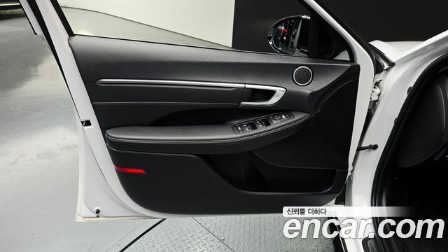 Hyundai Sonata (DN8) 2.0 Premium Plus 2023 — фото 24