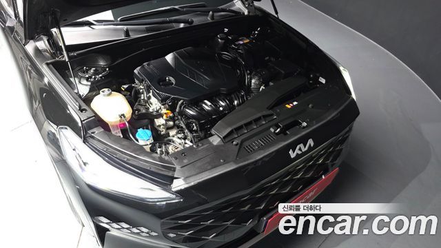 Kia K8 2.5 Gasoline 2WD Noblesse 2022 — фото 6