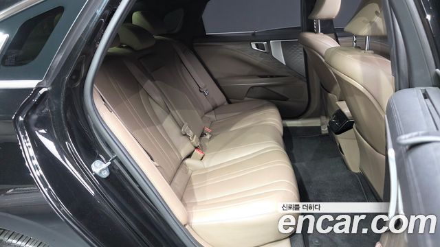 Kia K8 2.5 Gasoline 2WD Noblesse 2022 — фото 16