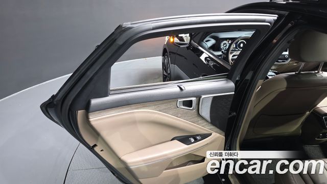 Kia K8 2.5 Gasoline 2WD Noblesse 2022 — фото 31