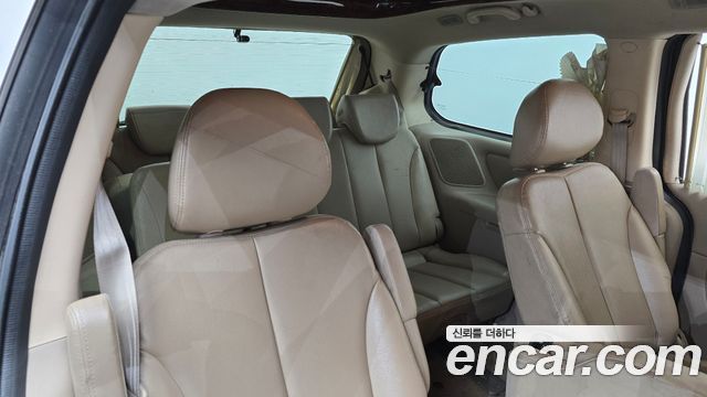 Kia Carnival R Grand Carnival HI Limousine GLX Premium 2014 — фото 12