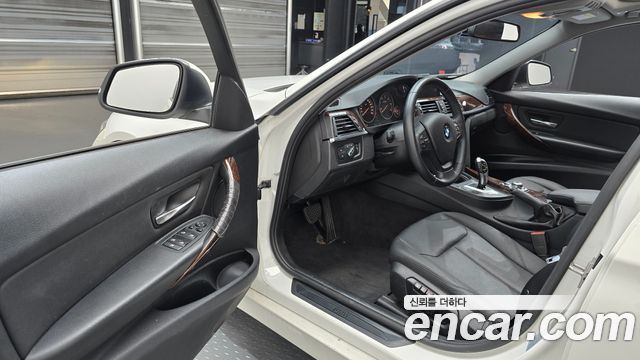 BMW 3 Series (F30) 320d 2013 — фото 10