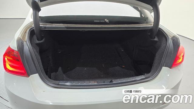 BMW 3 Series (F30) 320d 2013 — фото 20