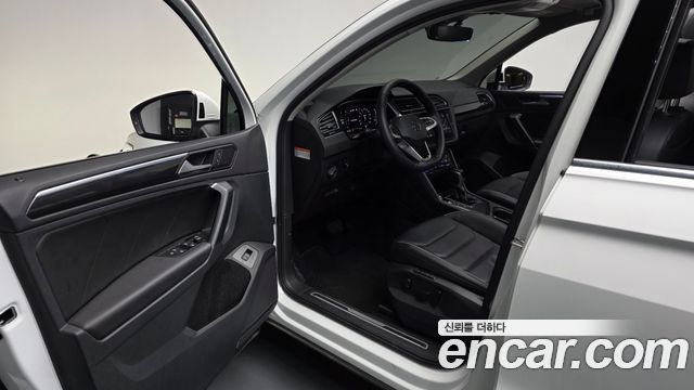 Volkswagen Tiguan (II) 2.0 TDI Prestige 2024 — фото 10