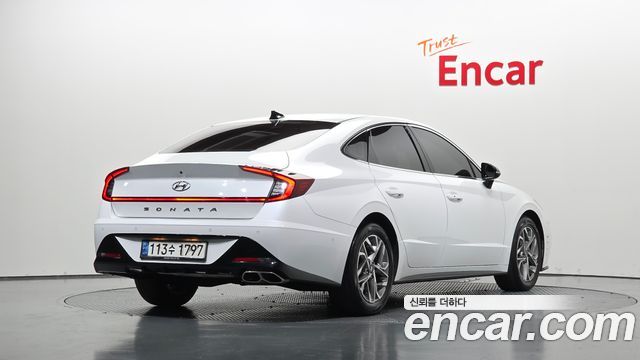 Hyundai Sonata (DN8) 1.6 Turbo Premium Family 2021 — фото 2