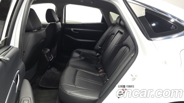 Hyundai Sonata (DN8) 1.6 Turbo Premium Family 2021 — фото 26