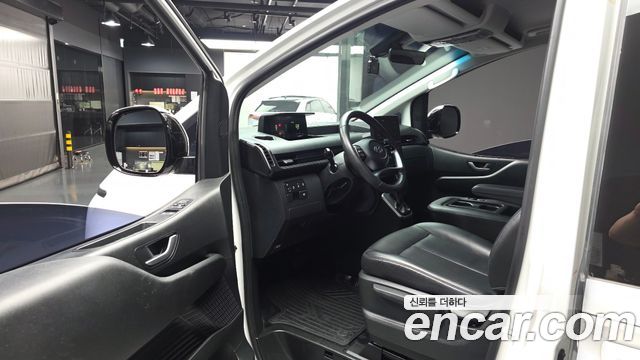 Hyundai Staria Tourer 11-Seater Modern 2023 — фото 10