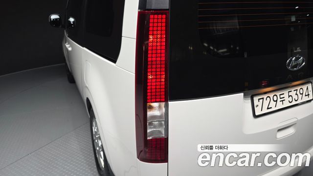 Hyundai Staria Tourer 11-Seater Modern 2023 — фото 23