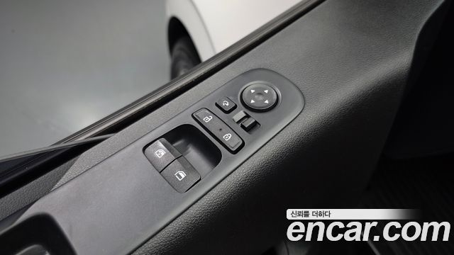 Hyundai Staria Tourer 11-Seater Modern 2023 — фото 30