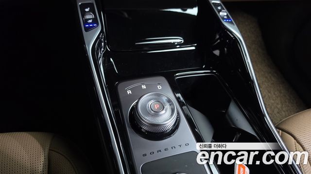 Kia Sorento (IV) Gasoline 2.5T 2WD Noblesse 2024 — фото 9
