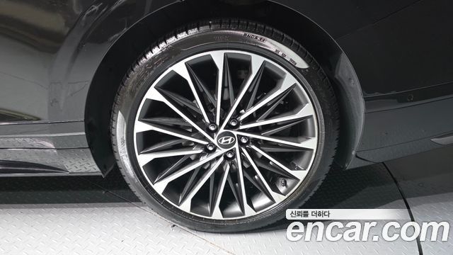 Hyundai Grandeur Hybrid (GN7) Calligraphy 2023 — фото 5