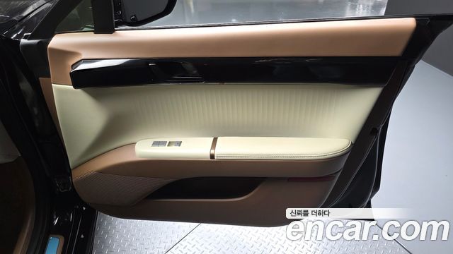 Hyundai Grandeur Hybrid (GN7) Calligraphy 2023 — фото 24