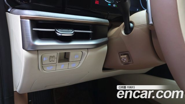 Hyundai Grandeur Hybrid (GN7) Calligraphy 2023 — фото 31