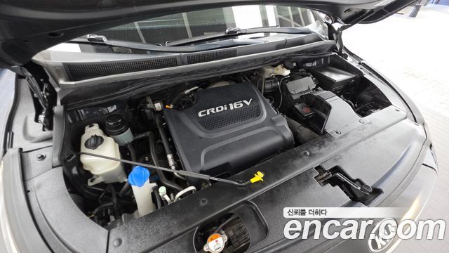 Kia Carnival 9-seater Prestige 2016 — фото 6
