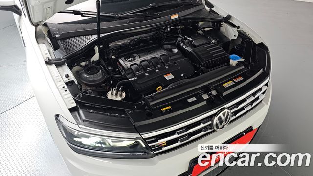 Volkswagen Tiguan Allspace 2.0 TDI Prestige 2020 — фото 6