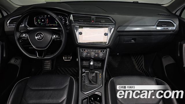 Volkswagen Tiguan Allspace 2.0 TDI Prestige 2020 — фото 7