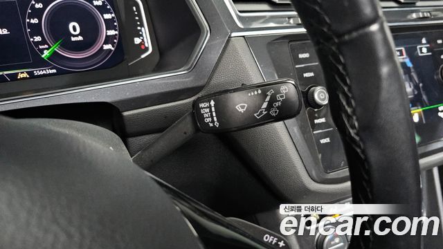 Volkswagen Tiguan Allspace 2.0 TDI Prestige 2020 — фото 16