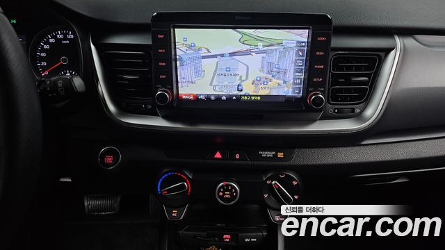 Kia Stonic 1.4 Trendy 2019 — фото 12