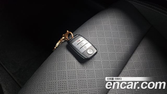 Kia Stonic 1.4 Trendy 2019 — фото 15
