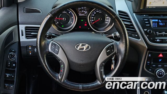 Hyundai Avante 1.6 VGT Smart Standard 2014 — фото 13