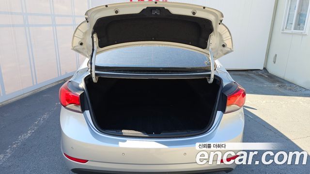 Hyundai Avante 1.6 VGT Smart Standard 2014 — фото 20
