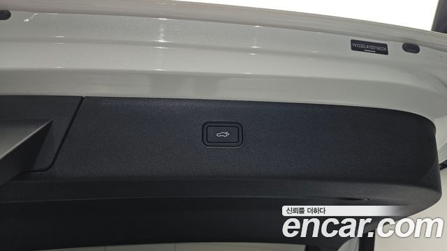 Volvo EX30 Ultra 2025 — фото 27