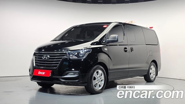 Hyundai Grand Starex Wagon 12-Seater Smart