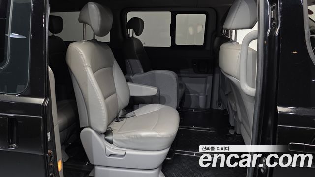 Hyundai Grand Starex Wagon 12-Seater Smart 2019 — фото 12