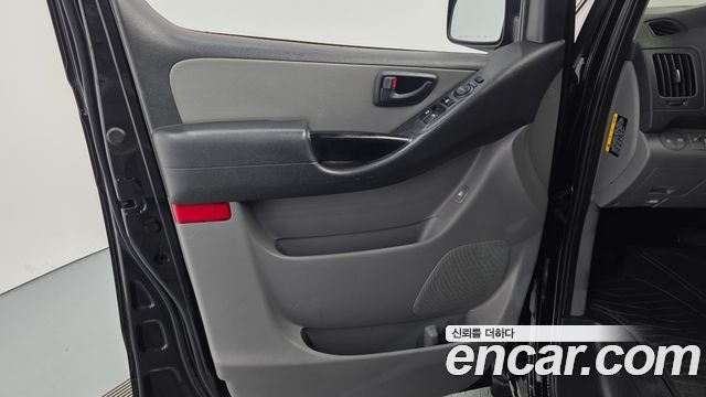Hyundai Grand Starex Wagon 12-Seater Smart 2019 — фото 24