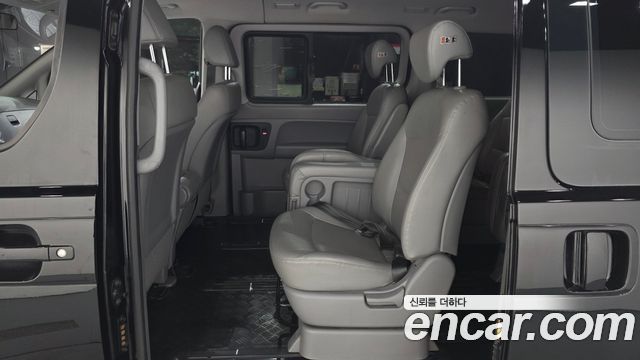 Hyundai Grand Starex Wagon 12-Seater Smart 2019 — фото 26
