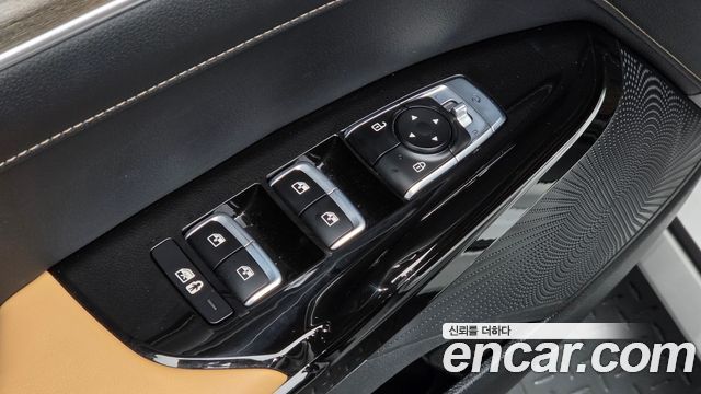 Kia K5 (III) 2.0 Noblesse 2023 — фото 20