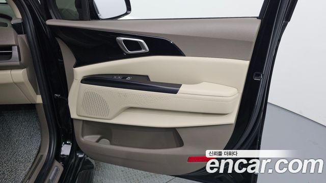 Kia Carnival (IV) Diesel 9-Seater Prestige 2022 — фото 24