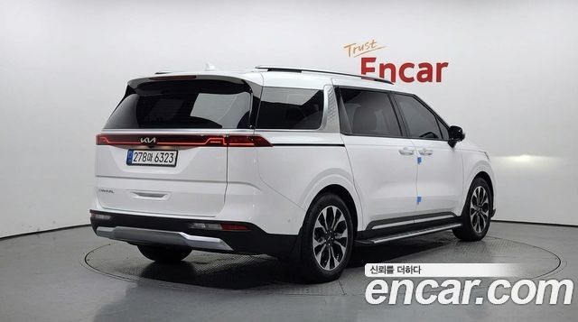 Kia Carnival (IV) Gasoline 9-Seater Signature 2023 — фото 2