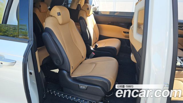 Kia Carnival (IV) Gasoline 9-Seater Signature 2023 — фото 12