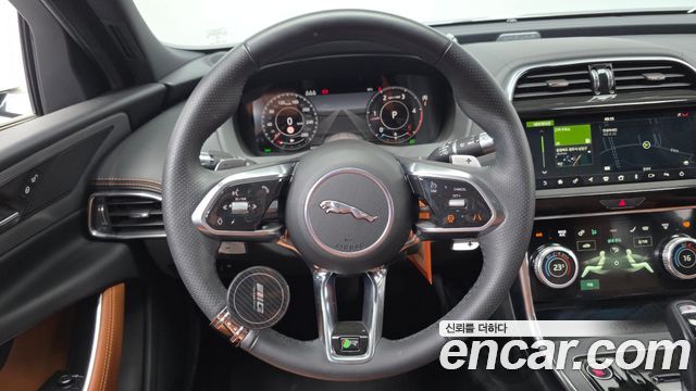 Jaguar XE D180 R-Dynamic S 2020 — фото 14