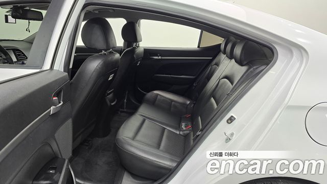 Hyundai Avante (AD) 1.6 Style 2019 — фото 11