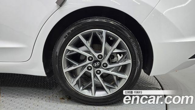 Hyundai Avante (AD) 1.6 Style 2019 — фото 21