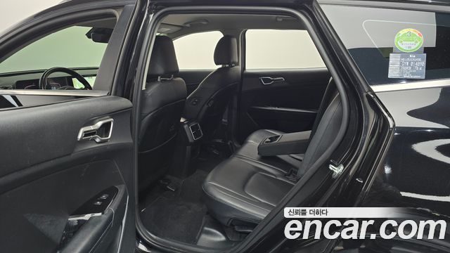 Kia Sportage (V) Diesel 2.0 4WD Nobleless 2022 — фото 11