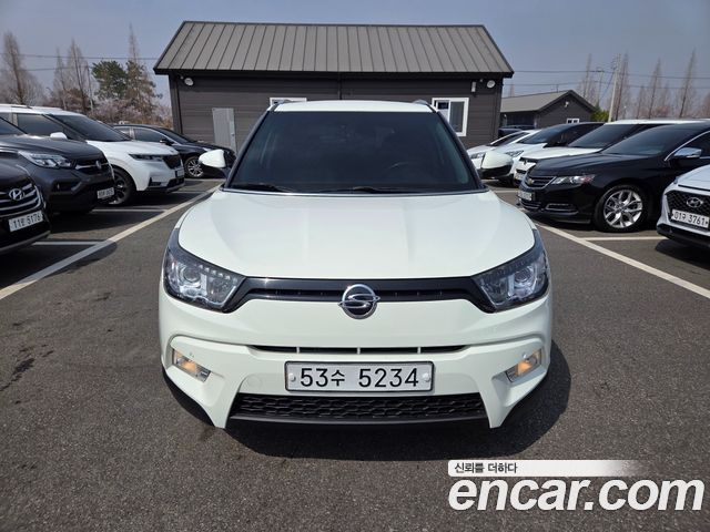 KG Mobility (SsangYong) Tivoli LX 2WD HI-DLX 2015 — фото 2
