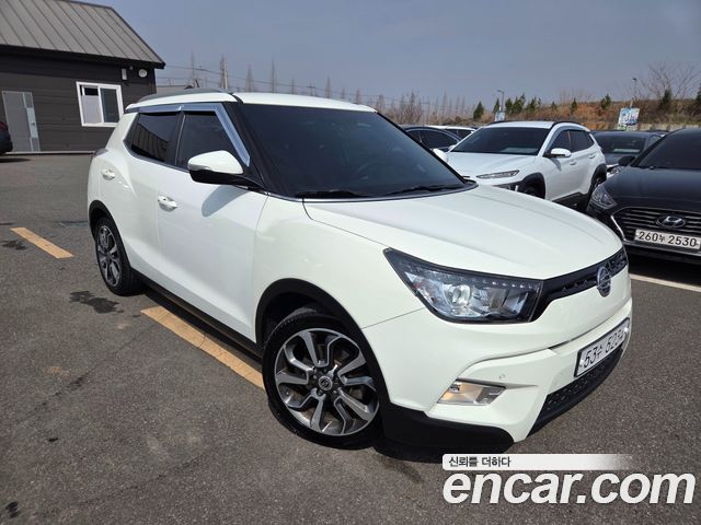 KG Mobility (SsangYong) Tivoli LX 2WD HI-DLX 2015 — фото 4