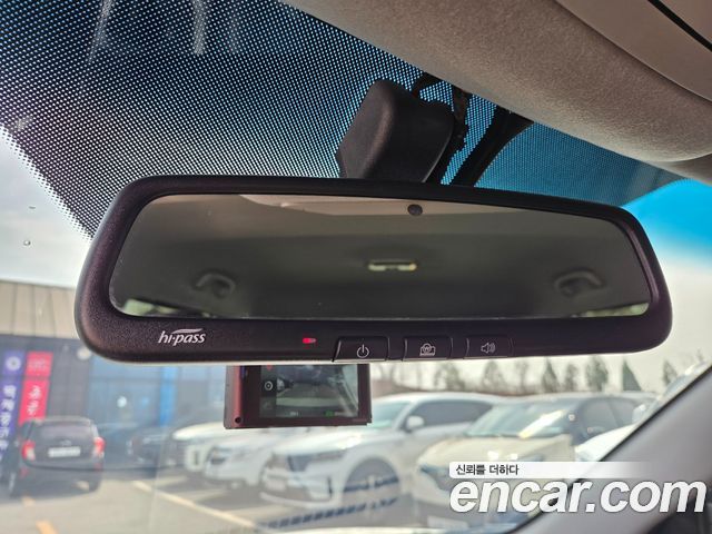 KG Mobility (SsangYong) Tivoli LX 2WD HI-DLX 2015 — фото 9