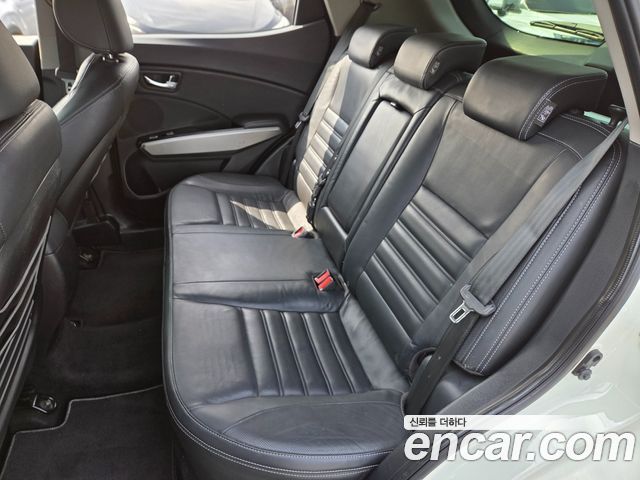 KG Mobility (SsangYong) Tivoli LX 2WD HI-DLX 2015 — фото 17