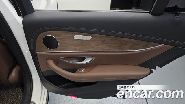 Mercedes-Benz E-Class (W213) E250 Exclusive 2021 — фото 25