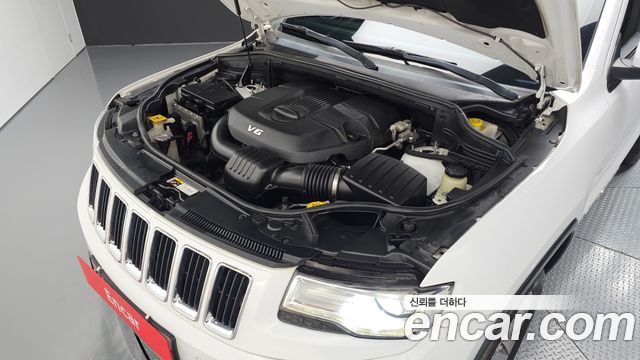 Jeep Grand Cherokee 3.6 Limited WK2 2015 — фото 6