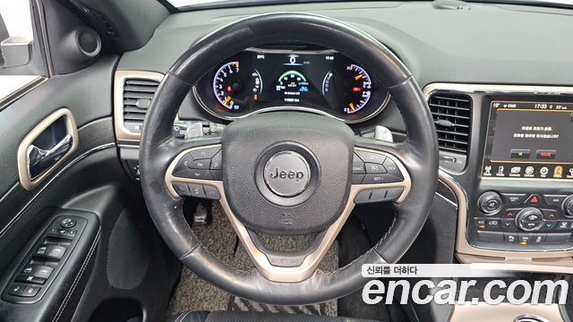 Jeep Grand Cherokee 3.6 Limited WK2 2015 — фото 17