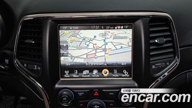 Jeep Grand Cherokee 3.6 Limited WK2 2015 — фото 18